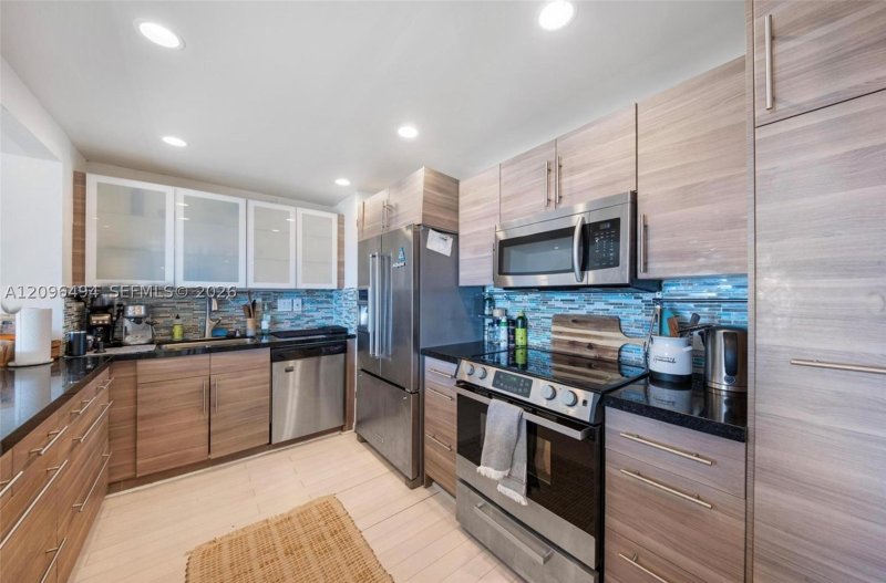 Property photo # 9