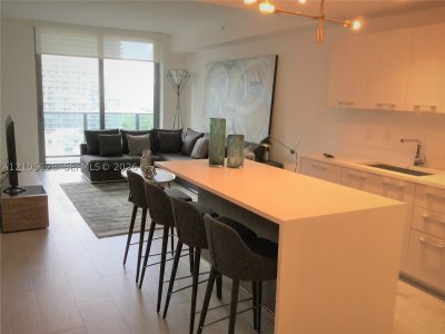 Alquiler de apartamento en Brickell Heights West 1905