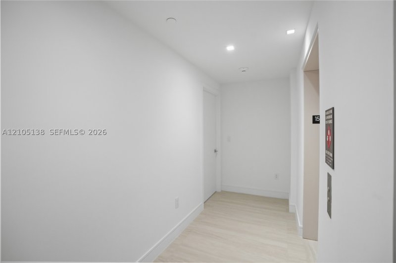 Condo for sale at One Park Tower by Turnberry 1505