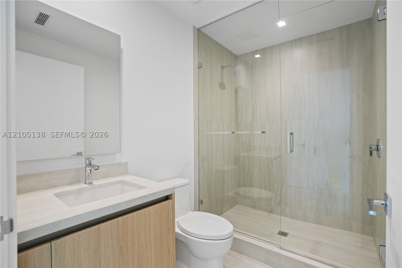 Condo for sale at One Park Tower by Turnberry 1505