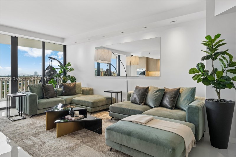 Property photo # 6