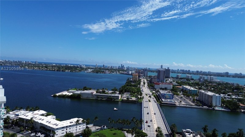 Condo for sale at 360 Condominium West 925