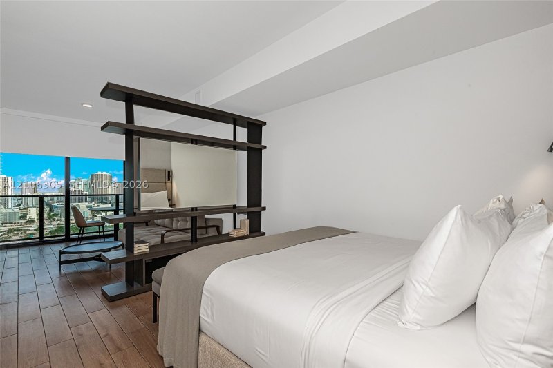 Comprar apartamento en The Elser Hotel and Residences 2005