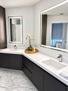 Aluguel de apartamento no Paramount Miami WorldCenter 2309