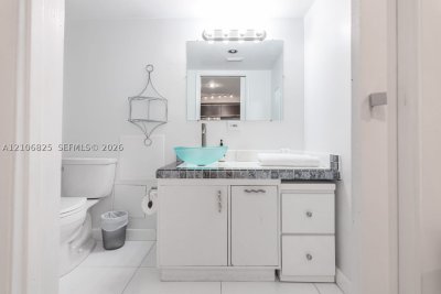 Comprar apartamento no Roney Palace 1023