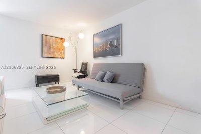 Comprar apartamento no Roney Palace 1023