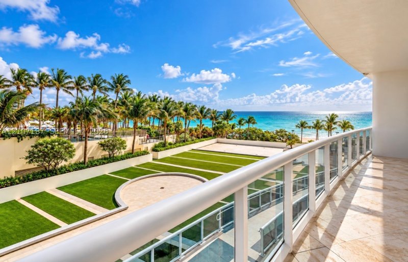 Comprar apartamento no Majestic Tower 403