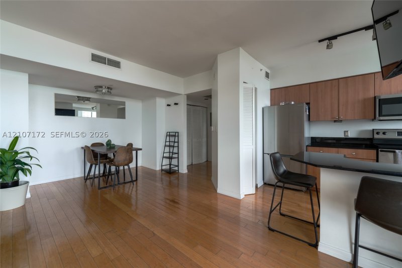Property photo # 6