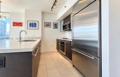 Comprar apartamento no 500 Brickell West Tower 2802