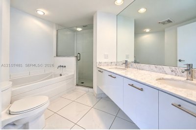 Comprar apartamento no 500 Brickell West Tower 2802