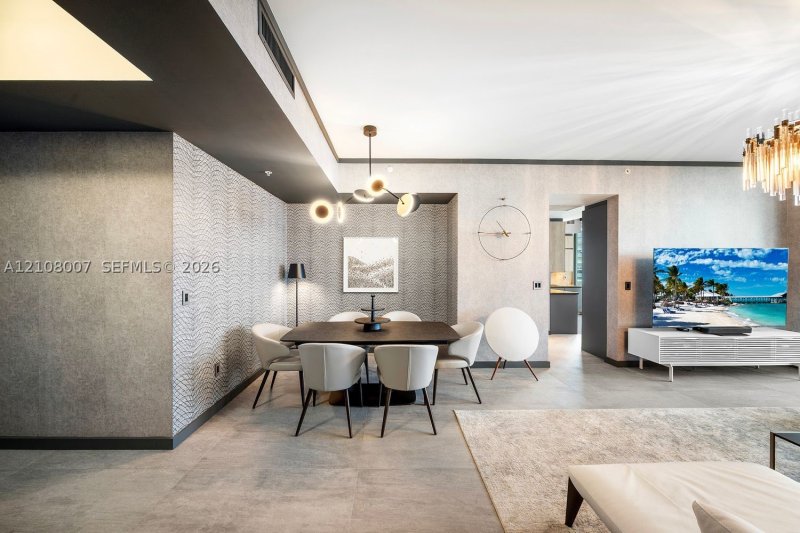 Condo for sale at Continuum II North 1805