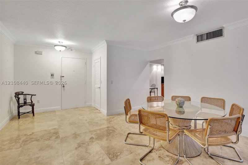 Apartment for rent at Balmoral Condo 3T