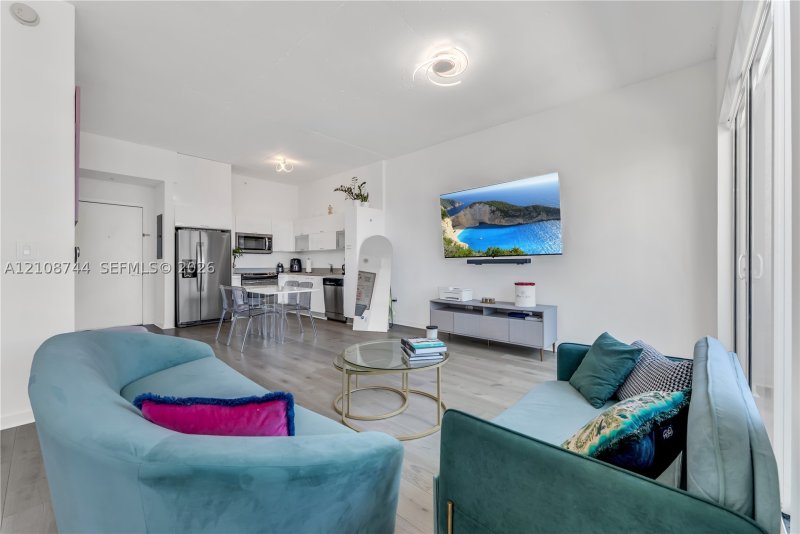 Property photo # 9
