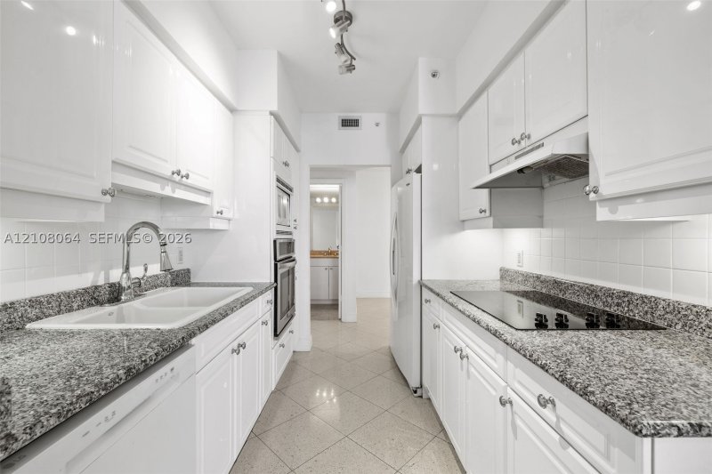 Alquiler de apartamento en Green Diamond Condo 2408
