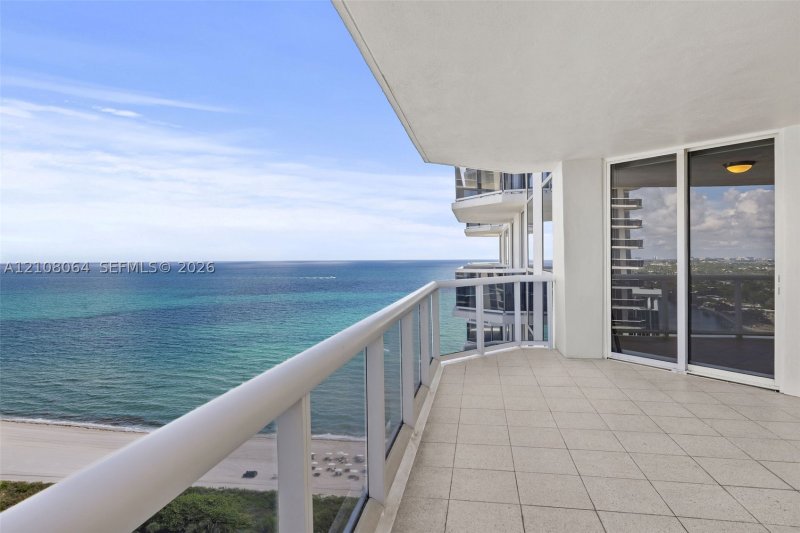 Alquiler de apartamento en Green Diamond Condo 2408