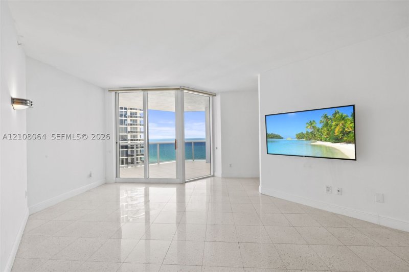 Alquiler de apartamento en Green Diamond Condo 2408