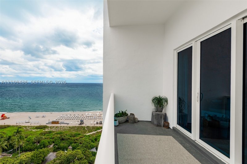 Comprar apartamento no Roney Palace 1615