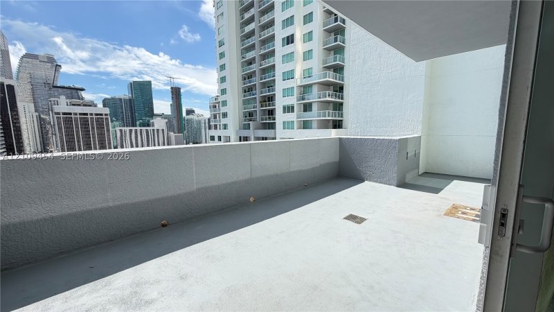 Property photo # 8