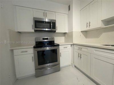 Aluguel de apartamento no Carlisle On The Ocean 1004
