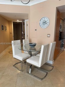 Aluguel de apartamento no Akoya 906