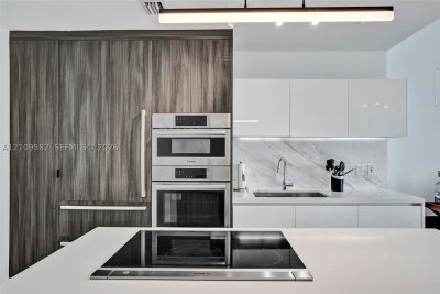 Comprar apartamento no Paramount Miami WorldCenter 3506