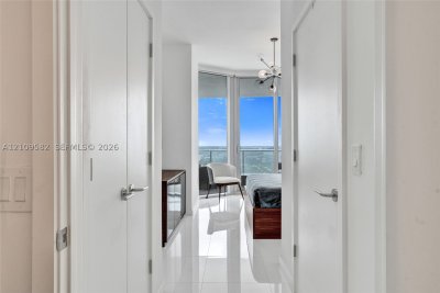 Comprar apartamento no Paramount Miami WorldCenter 3506