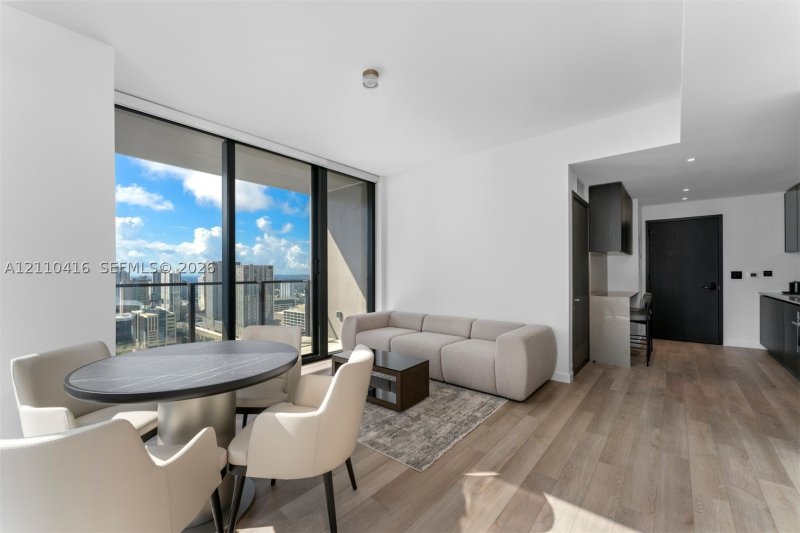 Comprar apartamento no E11EVEN Hotel & Residences 4208