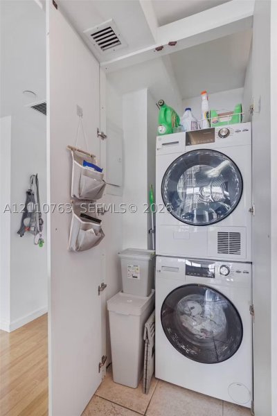 Comprar apartamento en Brickell Place B1706