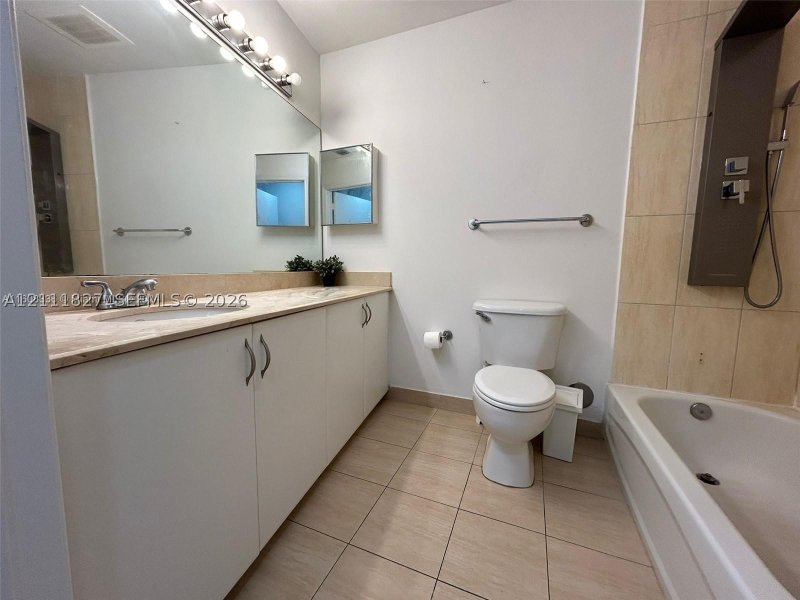 Apartment for rent at Opera Tower 1106