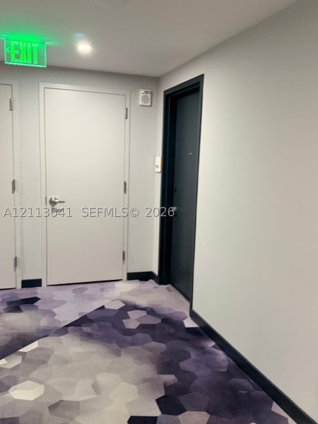 Condo for sale at YotelPad Miami 1702