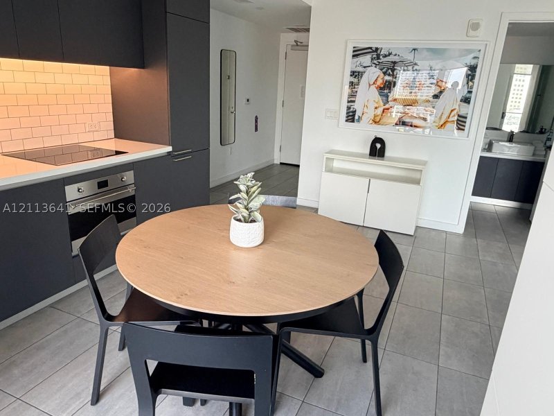 Condo for sale at YotelPad Miami 1702