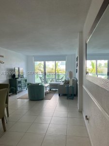 Comprar apartamento no Tides Hollywood Beach 3A