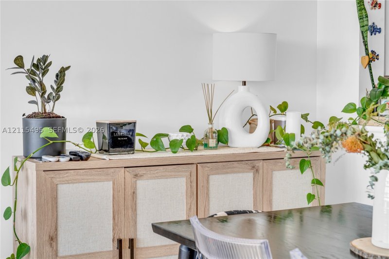Comprar apartamento no South Pointe Tower 1807