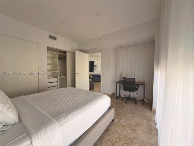 Comprar apartamento no Brickell House Condo 3007