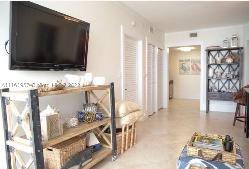 Apartment for rent at Akoya 2409