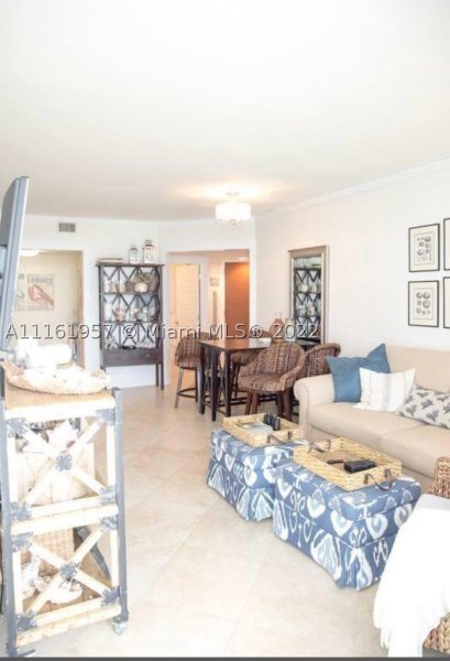 Apartment for rent at Akoya 2409