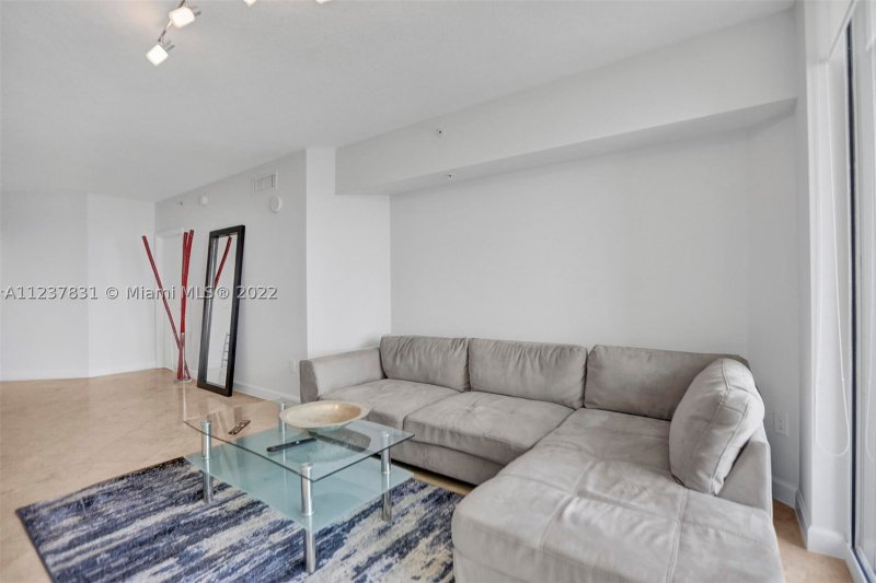 Comprar apartamento no La Perla 3105