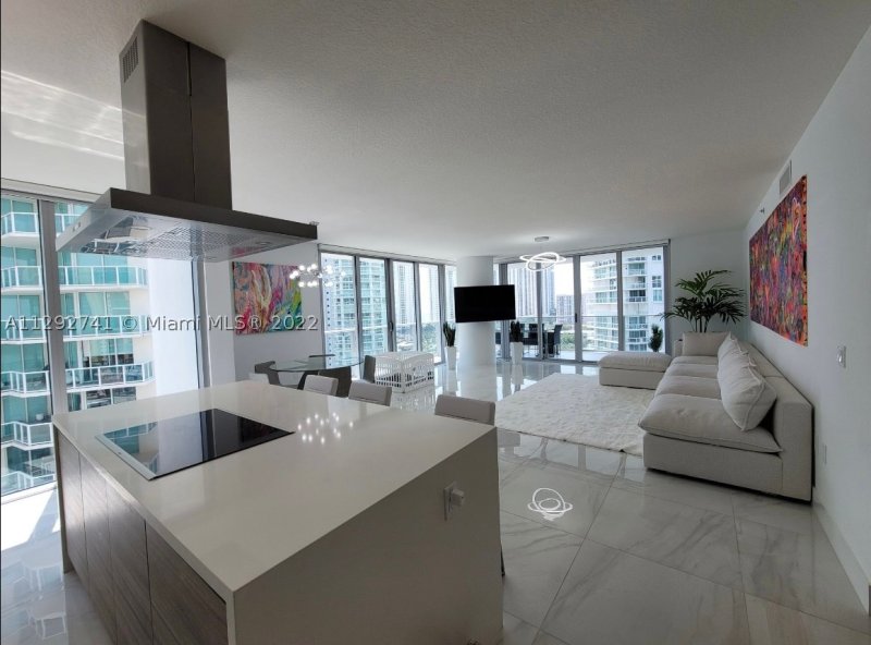 Alquiler de apartamento en Arlen House 4-1202