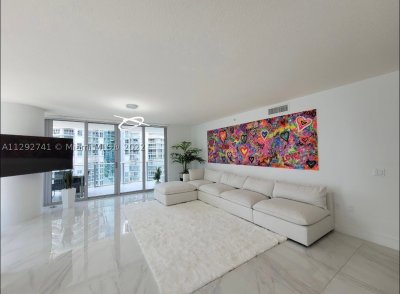 Aluguel de apartamento no Arlen House 4-1202