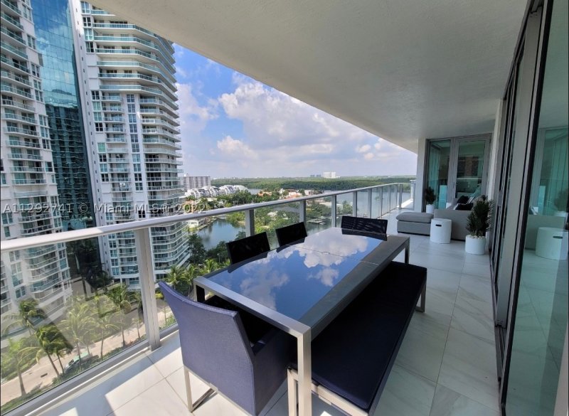 Alquiler de apartamento en Arlen House 4-1202