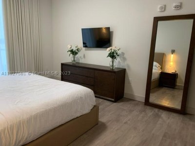 Comprar apartamento no Costa Hollywood S333