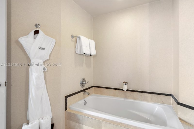 Condo for sale at Trump International Sonesta Beach Resort 2109