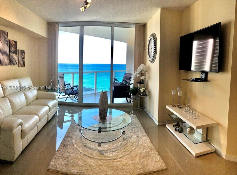 Alquiler de apartamento en La Perla 1705