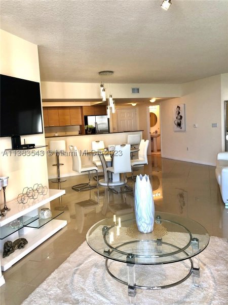 Alquiler de apartamento en La Perla 1705