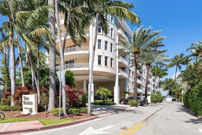 Condo for sale at The Vistas 209