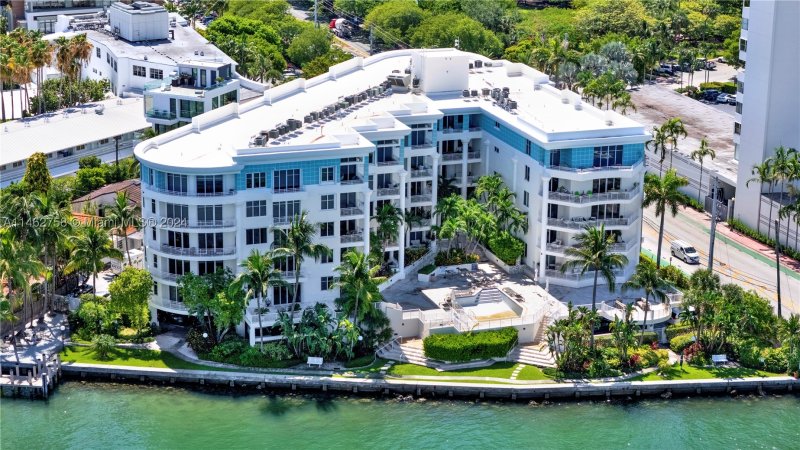Condo for sale at The Vistas 209