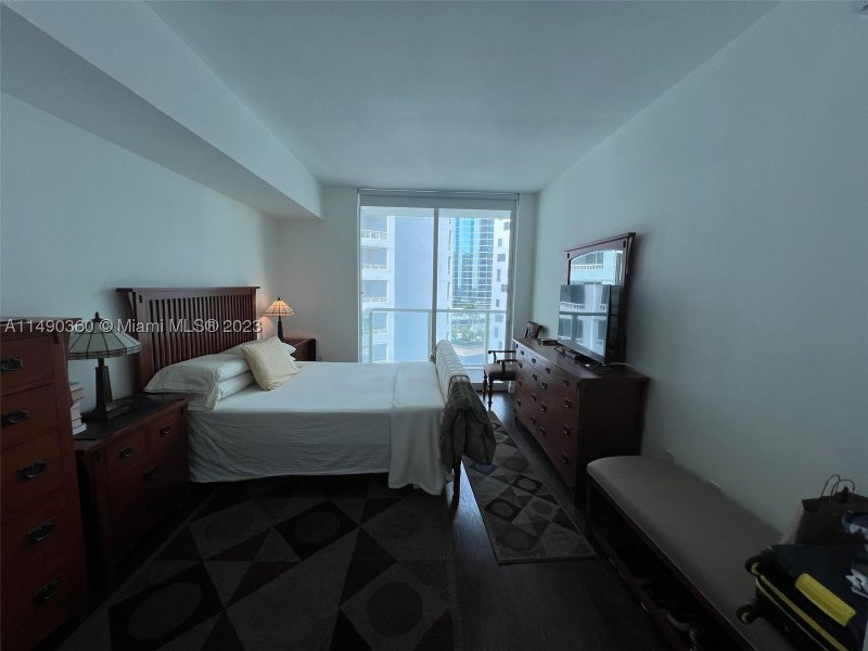 Comprar apartamento no Emerald Brickell 1806
