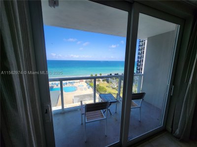 Comprar apartamento no Aventura Beach Club 846