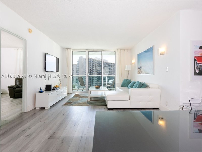 Condo for sale at Tides Hollywood Beach 10P