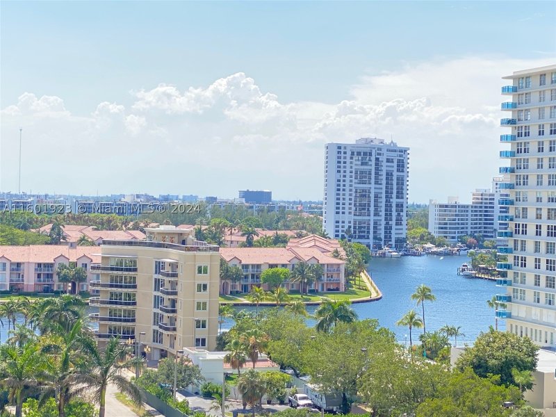 Condo for sale at Tides Hollywood Beach 10P